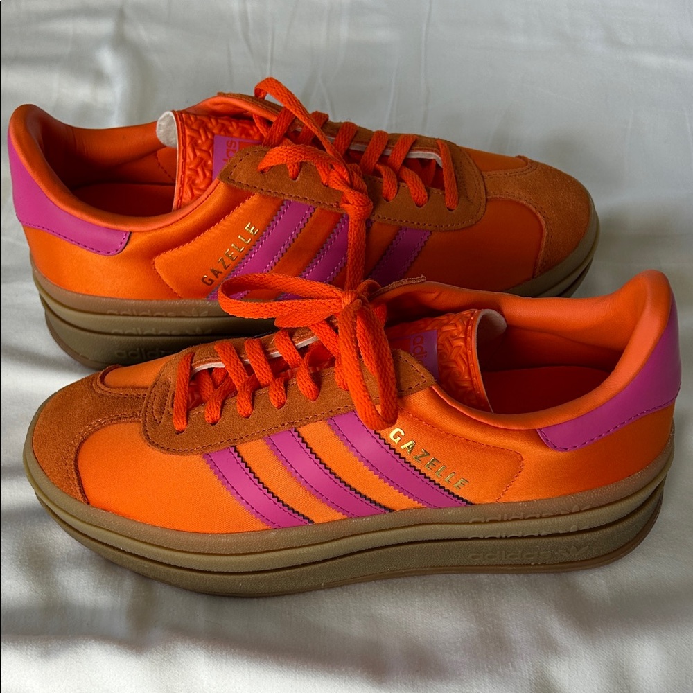 Adidas Gazelle Bold Orange Semi Lucid Fuchsia NEW no tags NEVER WORN size 6.5